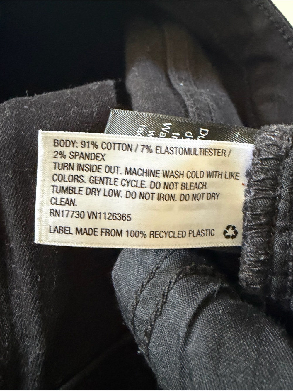 Women’s Black Raw-Hem Skinny Jeans: 14s - Picture 3 of 5